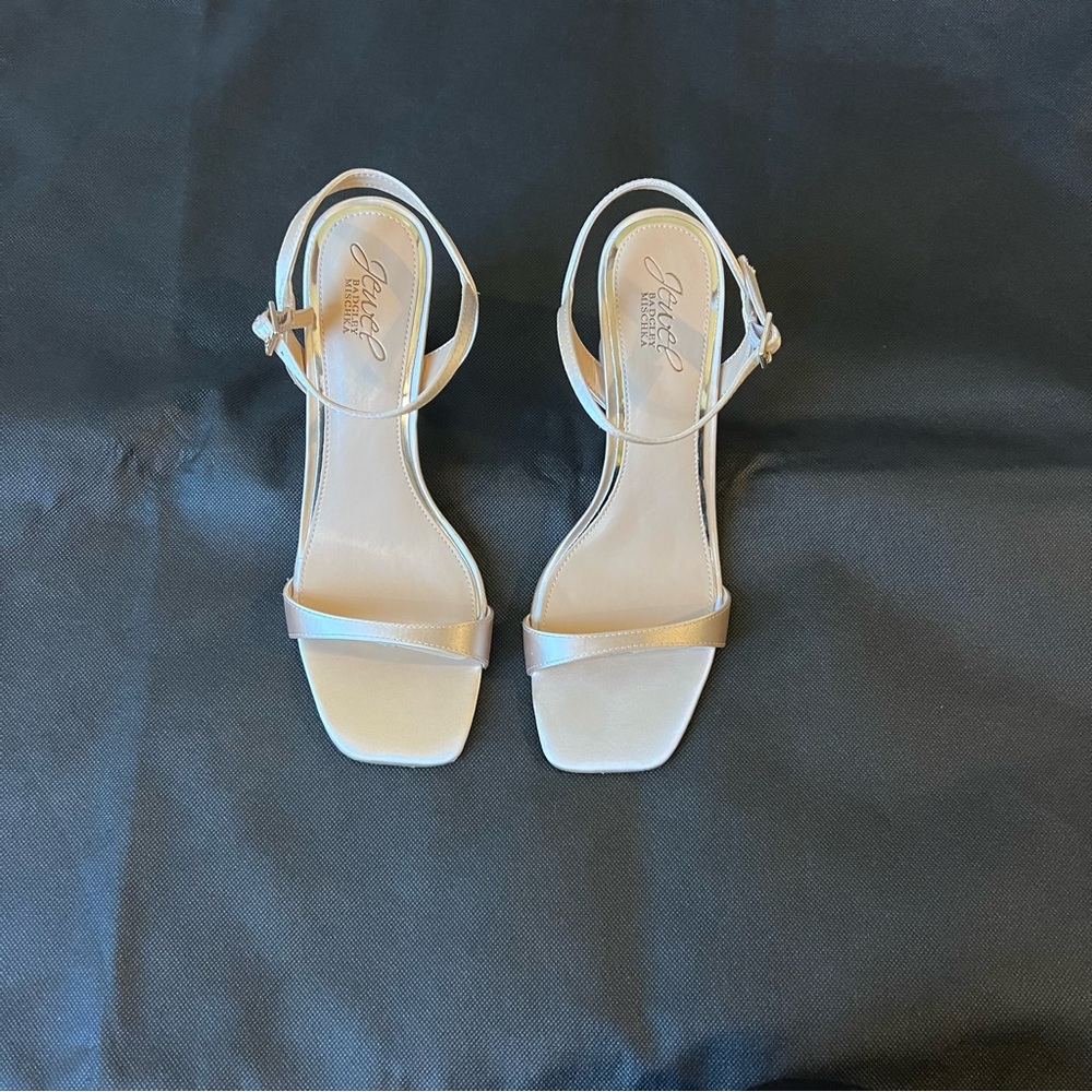 Jewel Badgley Mischka Rayla Champagne Heels